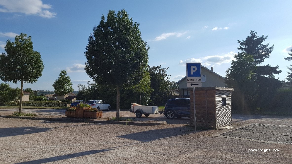 (38200) Luzinay - 85 Zone d'activité la Noyeree 1 — foto