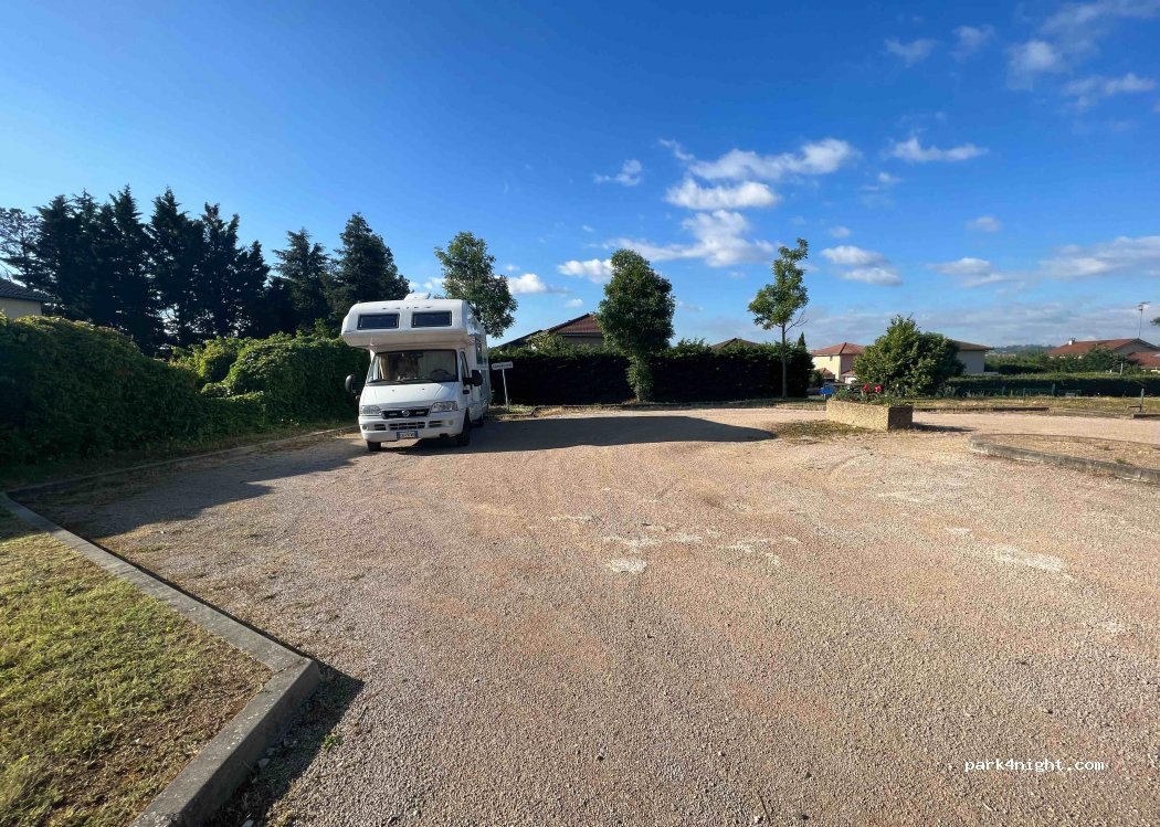 (38200) Luzinay - 85 Zone d'activité la Noyeree 1 — foto 2