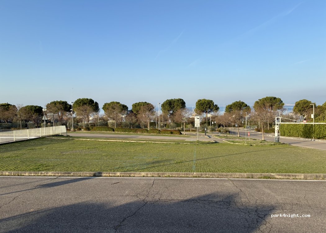 (37011) Bardolino - 11 Via Gardesana dell'Acqua — foto 4