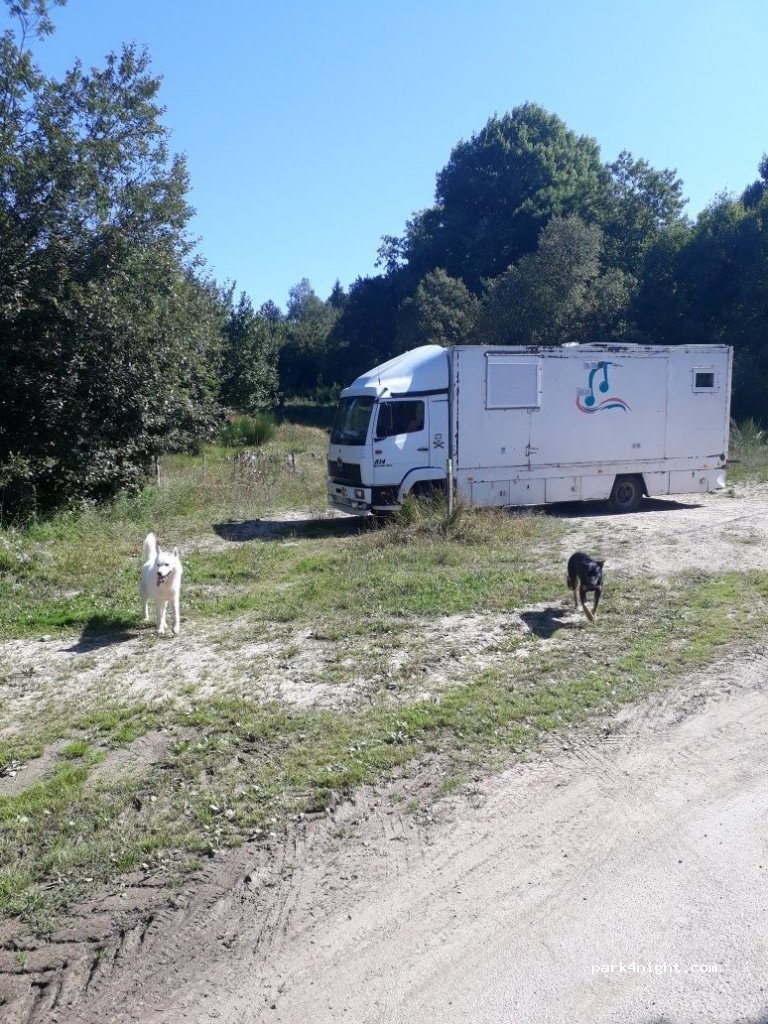 (48170) Chaudeyrac - Unnamed Road — foto