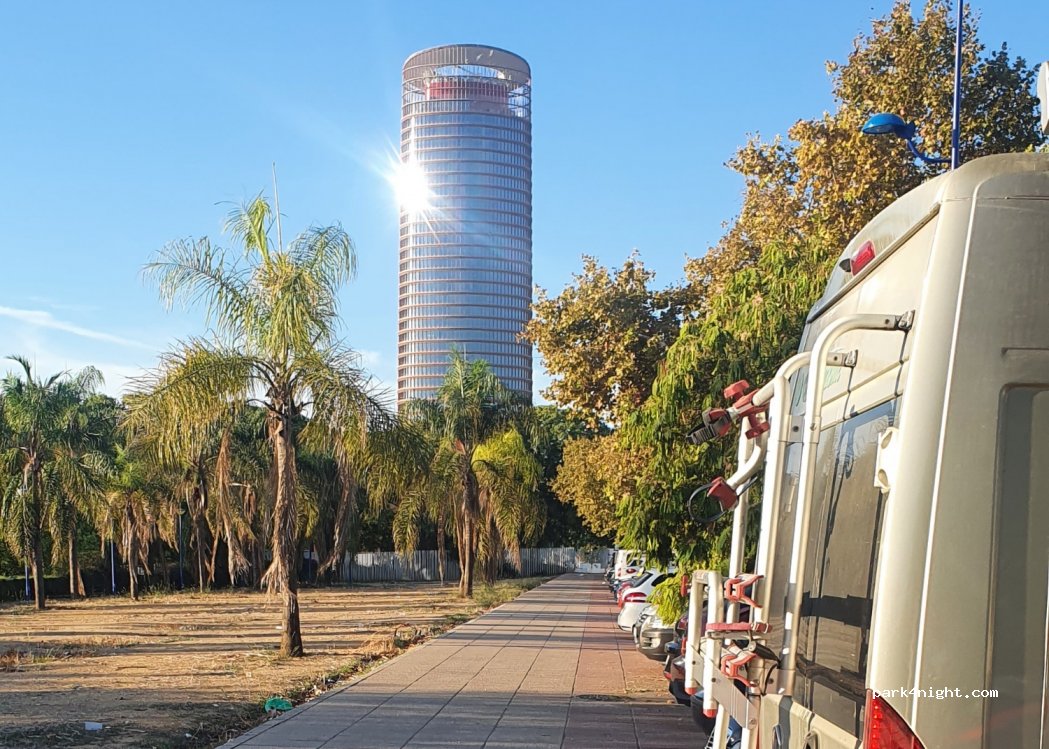 (41092) Sevilla - 4 Camino de los Descubrimientos — foto 2