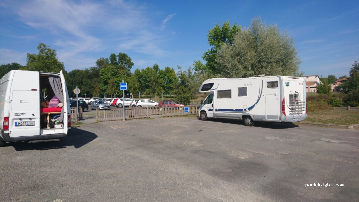 (16710) Saint-Yrieix-sur-Charente - 10 Rue du Plan d'Eau — foto 2