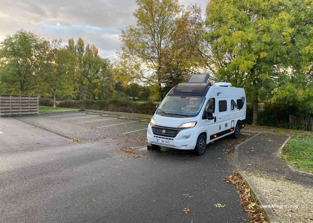 (16710) Saint-Yrieix-sur-Charente - 10 Rue du Plan d'Eau — foto 4