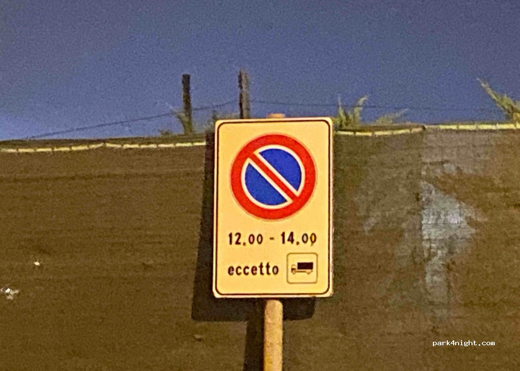 (37011) Bardolino - 4 Piazza Costituzione — foto 4