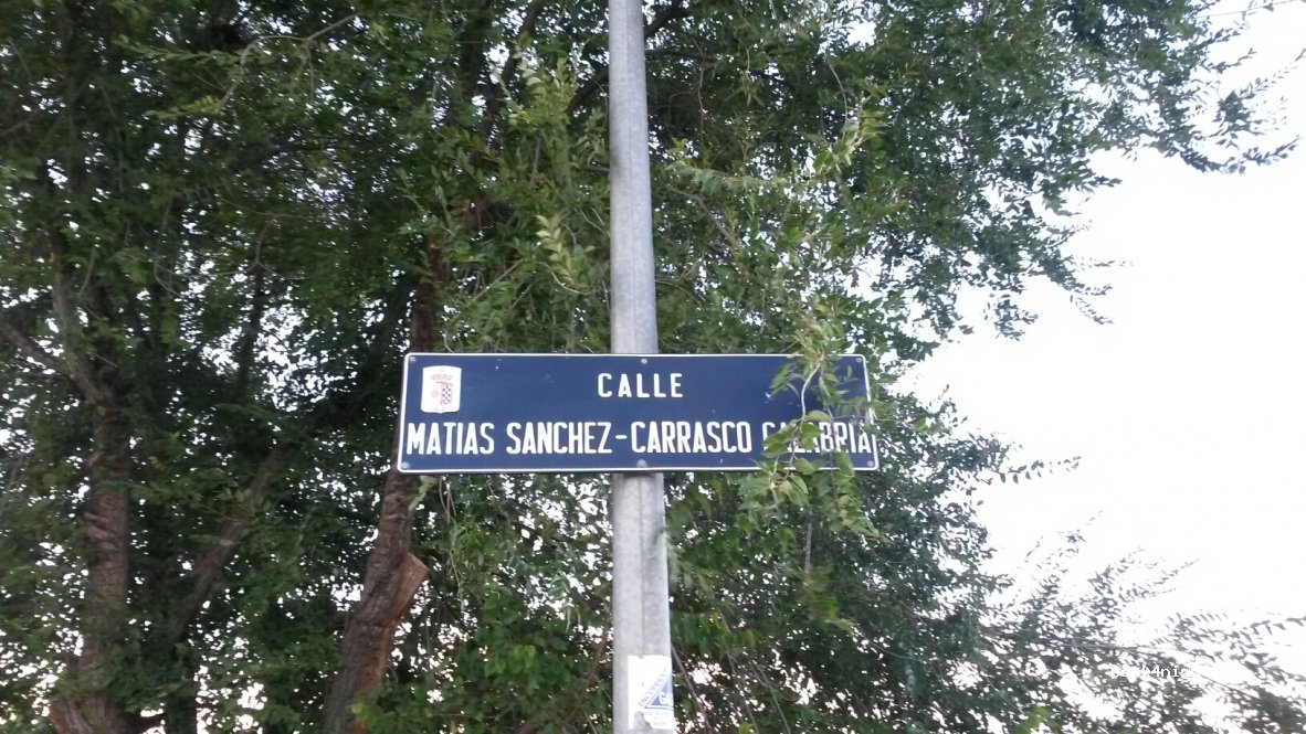(13300) Valdepeñas - Calle Matías Sánchez-Carrasco Calabria — foto 2