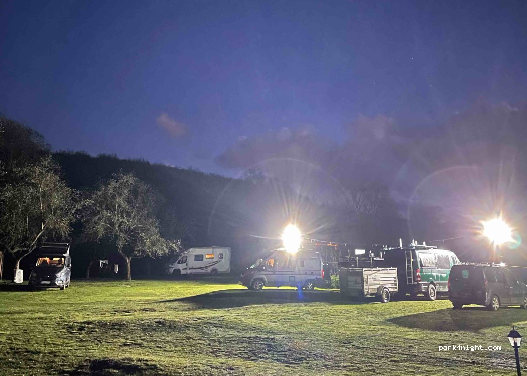 Riverside Camp — foto 5