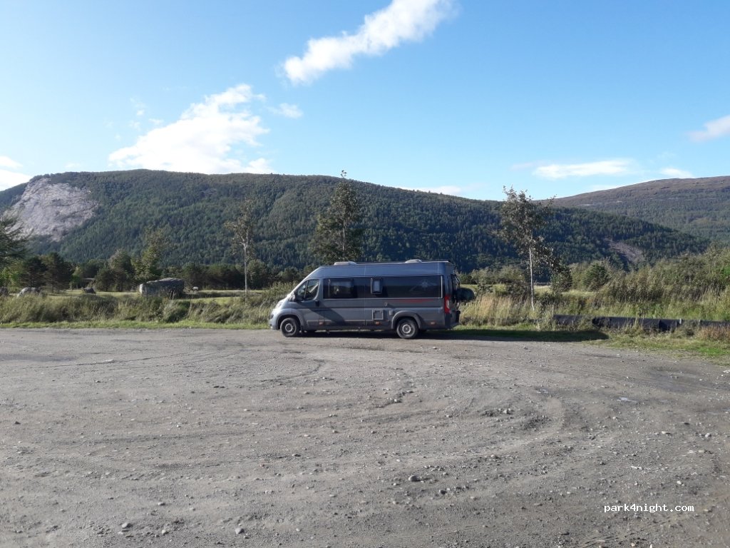 (8250) Rognan - 35 Kirkegata — foto
