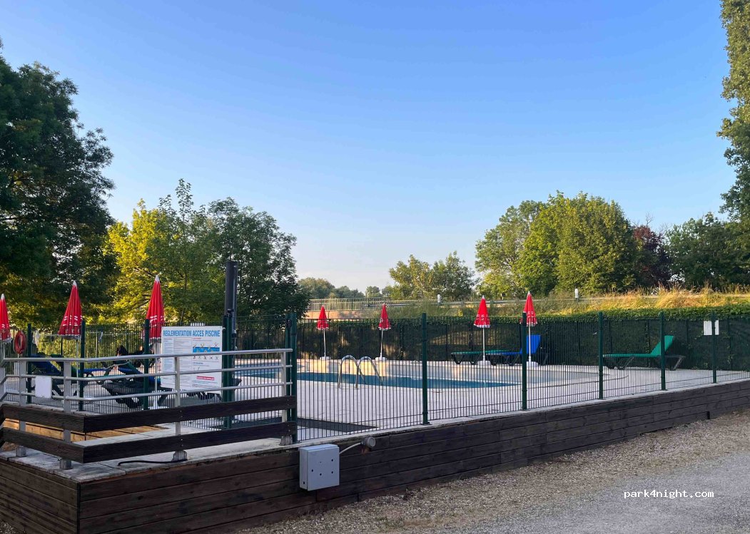 Camping familial ”Au bord du Doubs” — foto 2