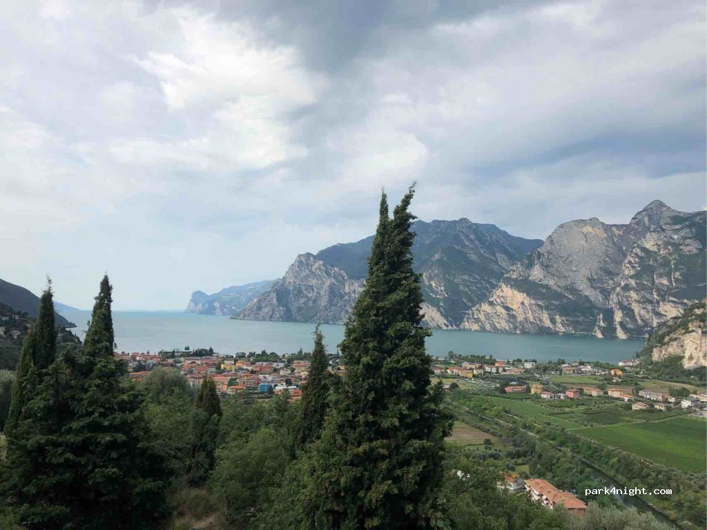 (38069) Nago-torbole - 146 Strada Statale 240 — foto 2
