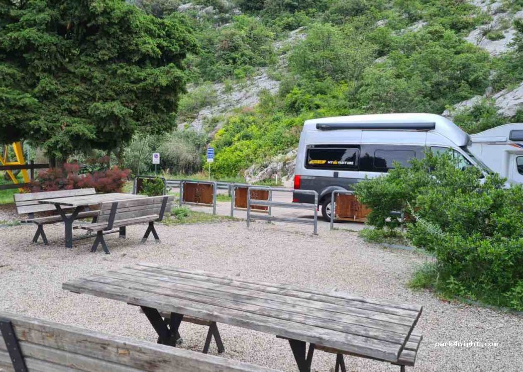 (38069) Nago-torbole - 146 Strada Statale 240 — foto 3
