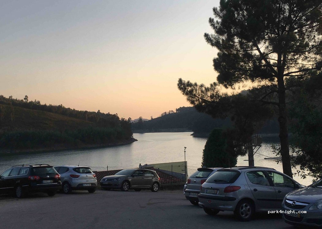 (4850) Albufeira da Barragem - Albufeira da Barragem do — foto
