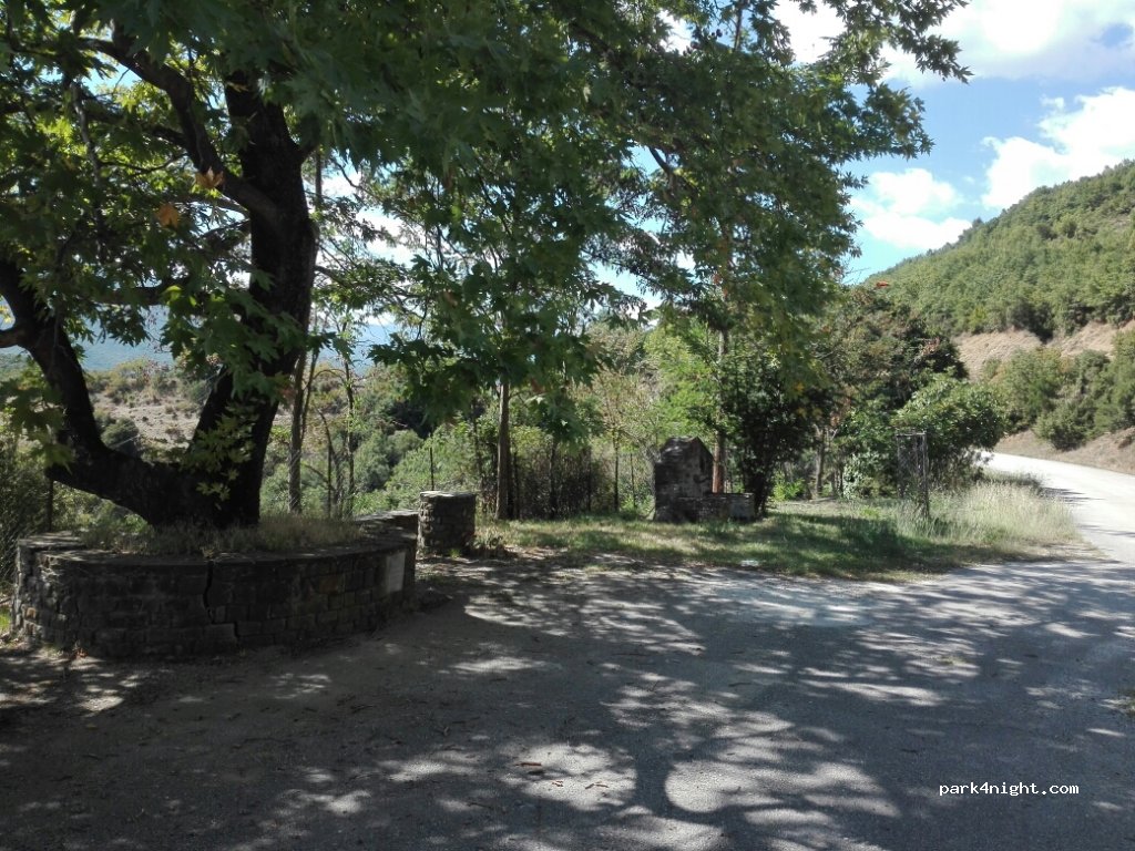 (441 00) Aetopetra - Eparchiaki Odos Konitsas - Aetopetras — foto