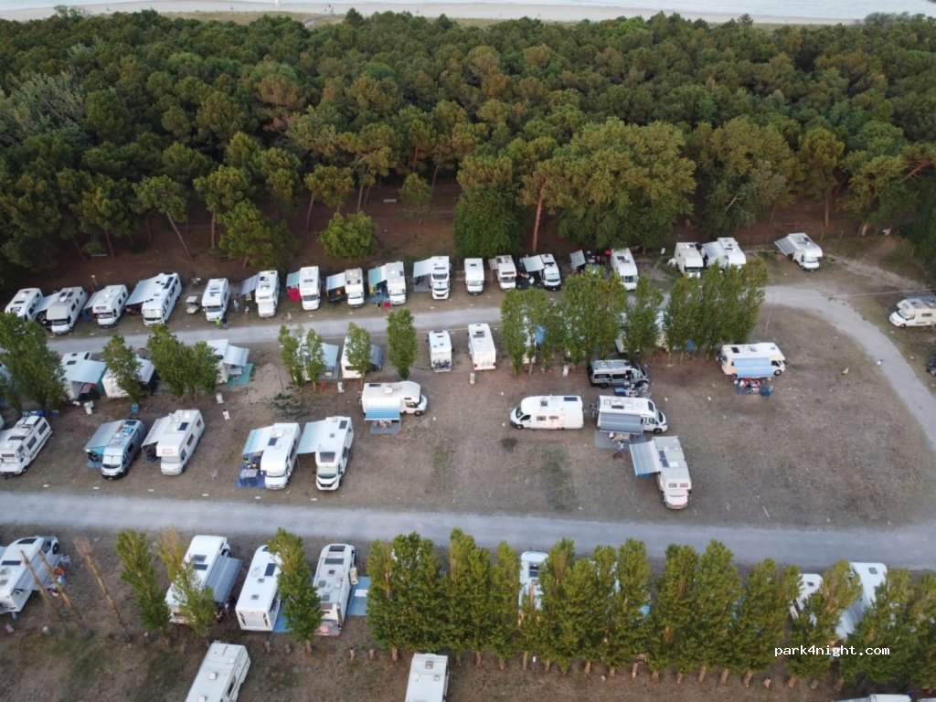 Area Sosta Camper - Casalborsetti — foto 2