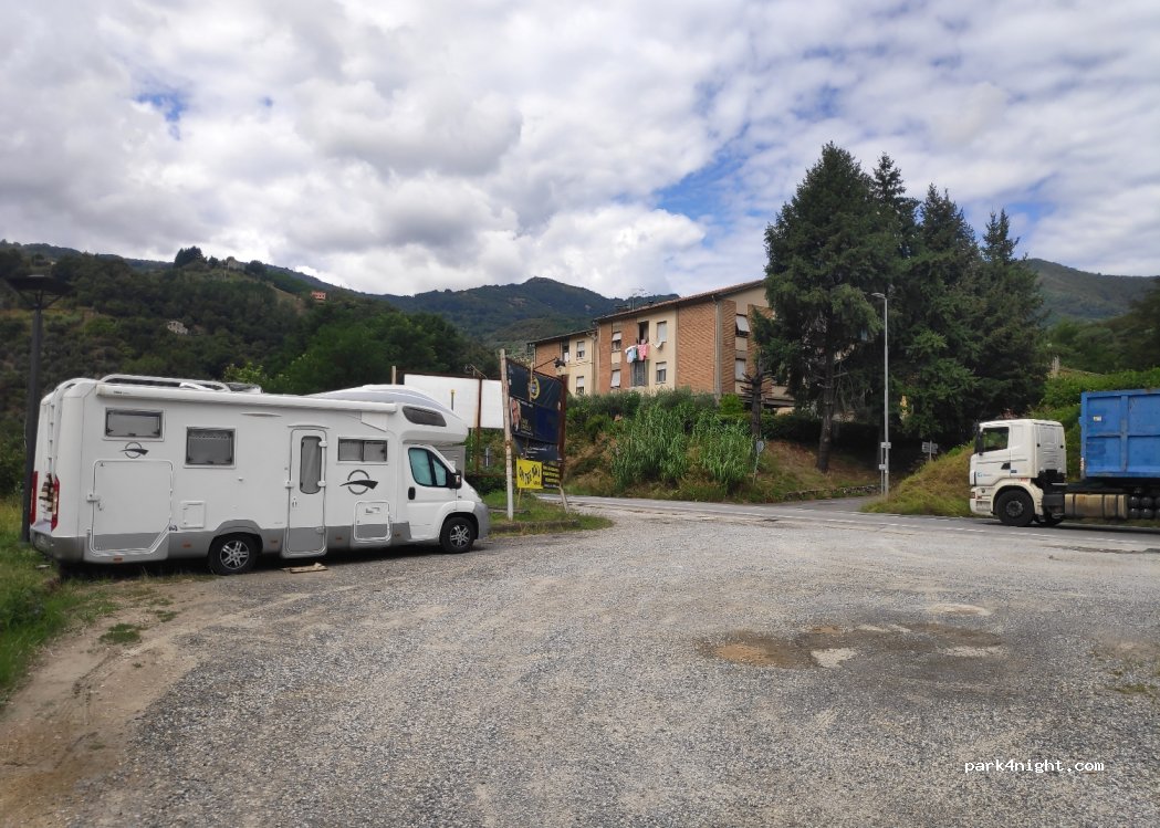 (55023) Borgo a Mozzano - 11 Via Salvemini — foto 4