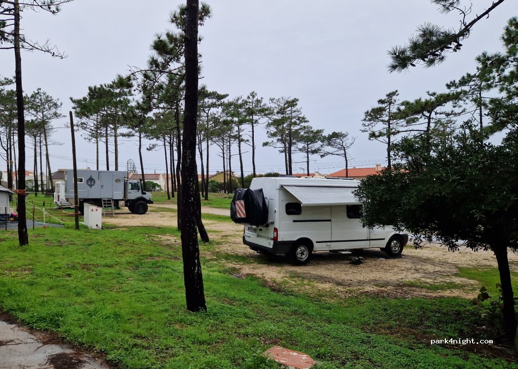 Parque de Campismo de Paredes da Vitória — foto 2