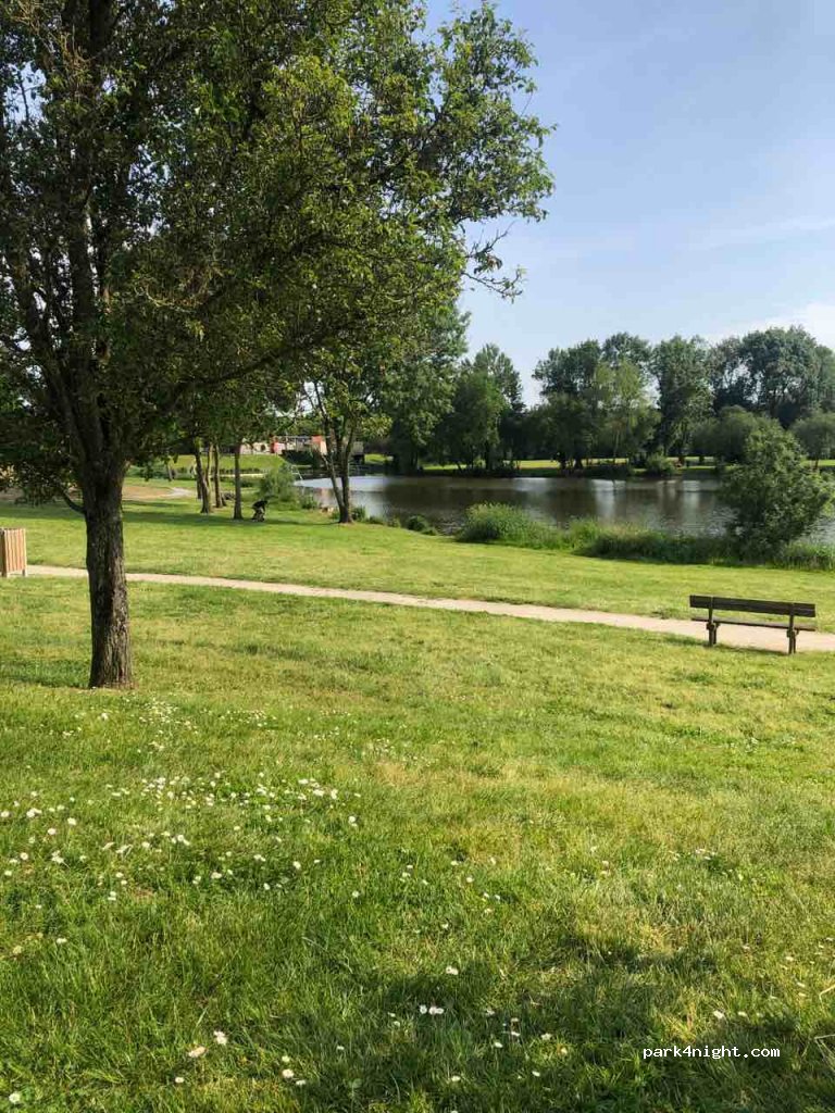 (44120) Vertou - 3 Boulevard Guichet Serex — foto 3