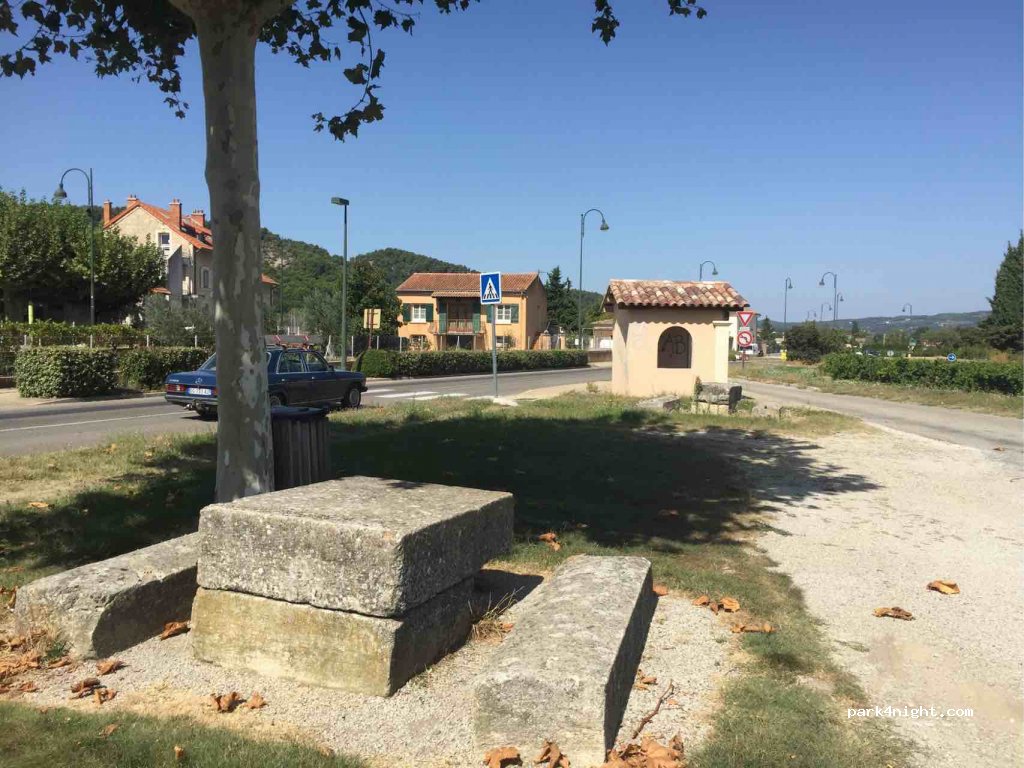 (84110) Crestet - Les Condamines — foto 2