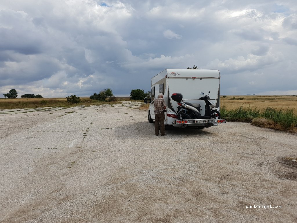 (9230) Mlada gvardia - 2 — foto