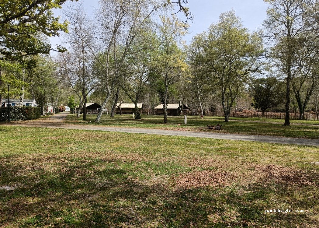 Camping du Lac - Ste Eulalie en Born — foto 3
