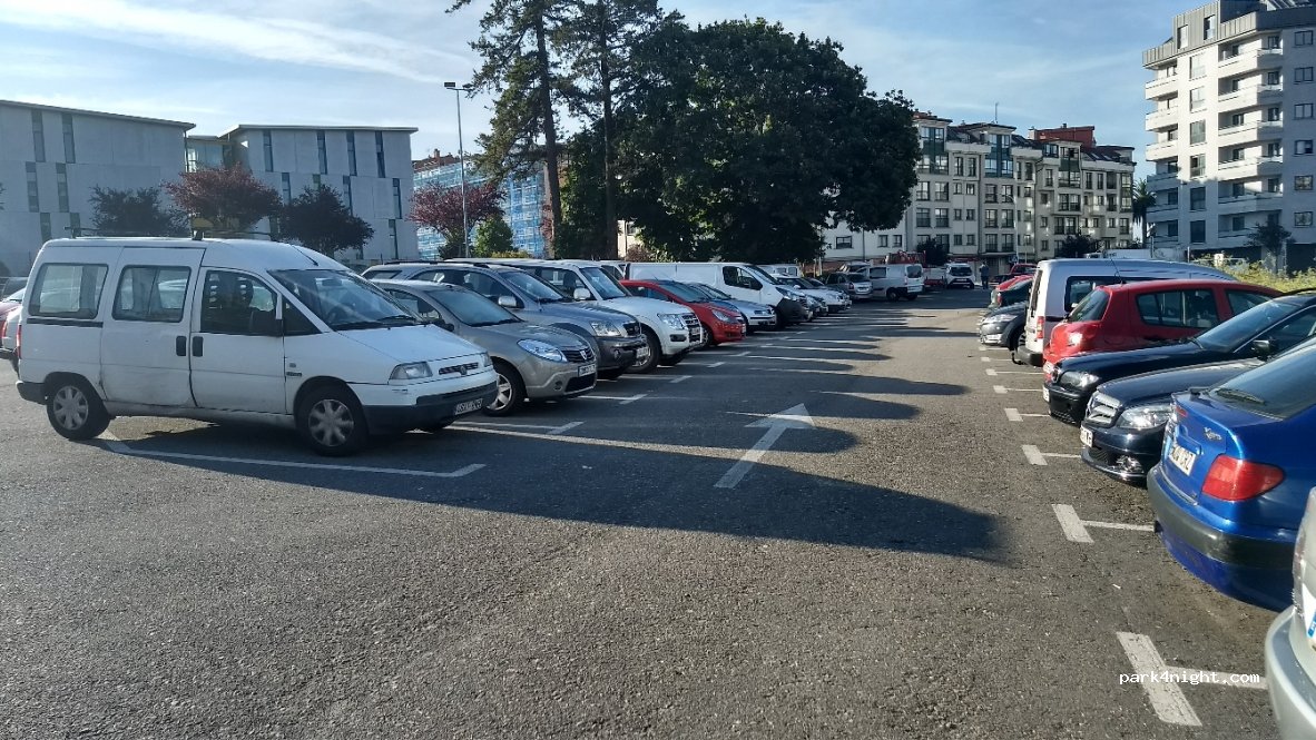 (36004) Pontevedra - 888 Avenida Juan Carlos I — foto