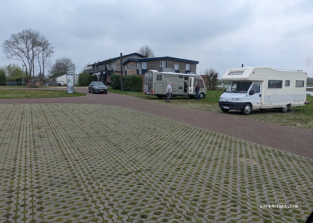 (8194 LE) Veessen - 40 IJsseldijk — foto