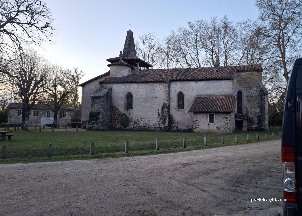 (40410) Moustey - 44 Place des 2 Eglises — foto 5