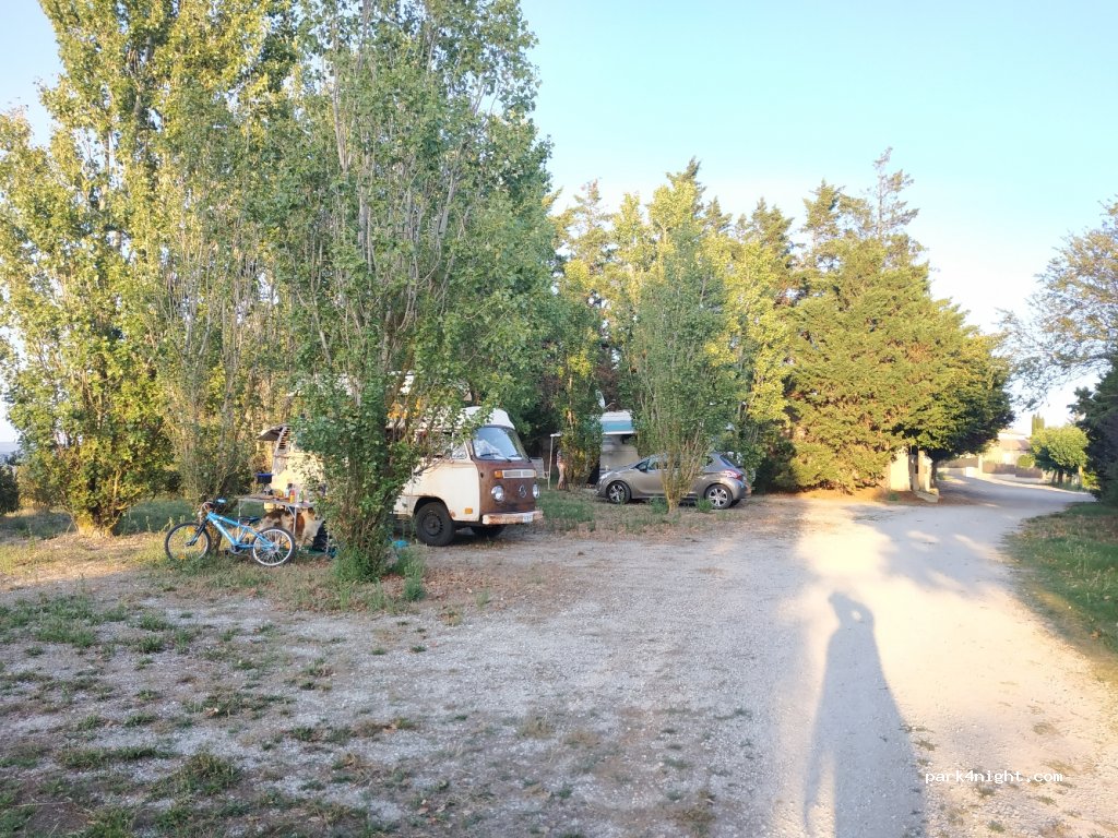 (11240) Routier - 4 Place du Malepère — foto 3