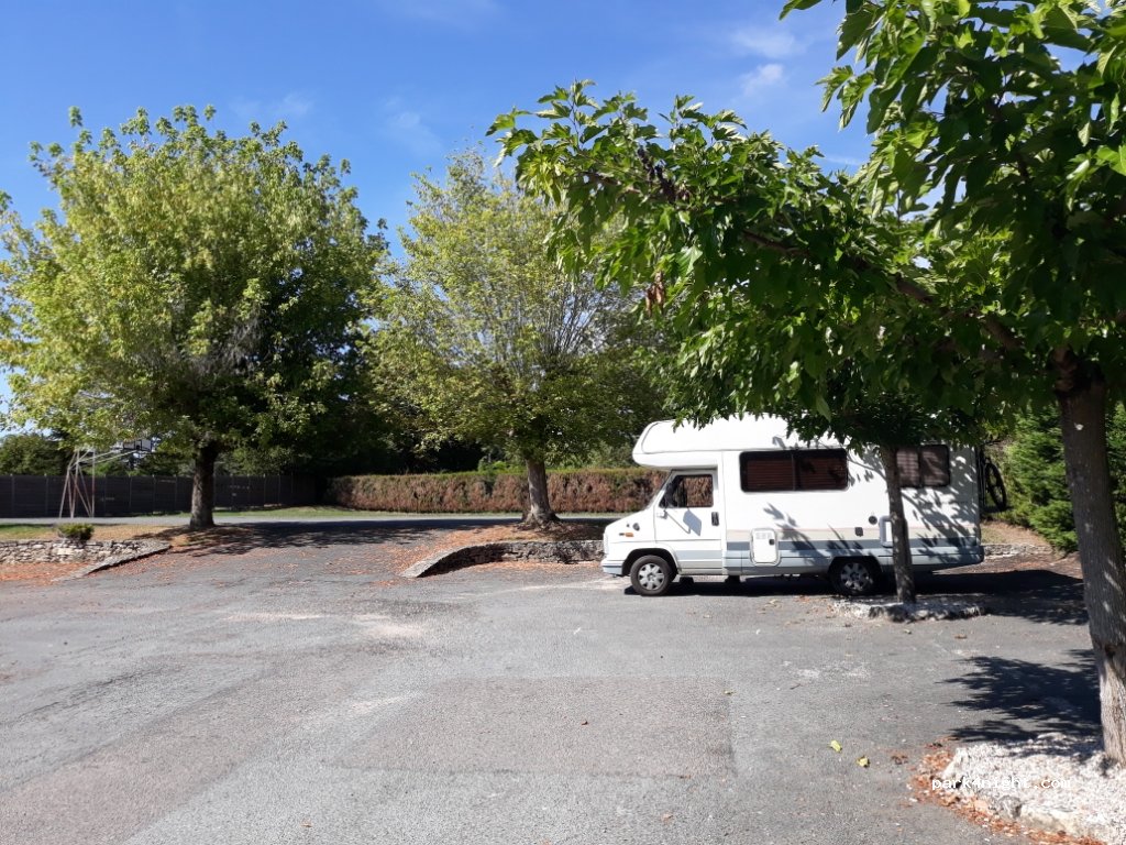 (47150) Montagnac-sur-Lède - D221 — foto