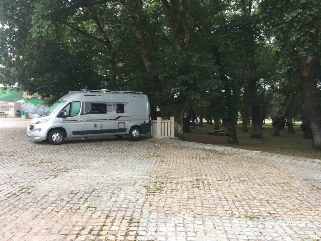 (27540) ESCAIRÓN - 1 Praza de España — foto
