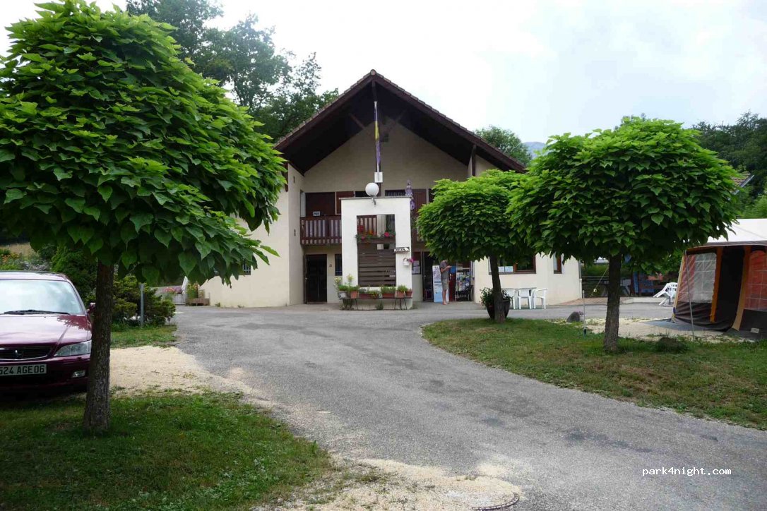 Camping Les Portes du Trièves — foto