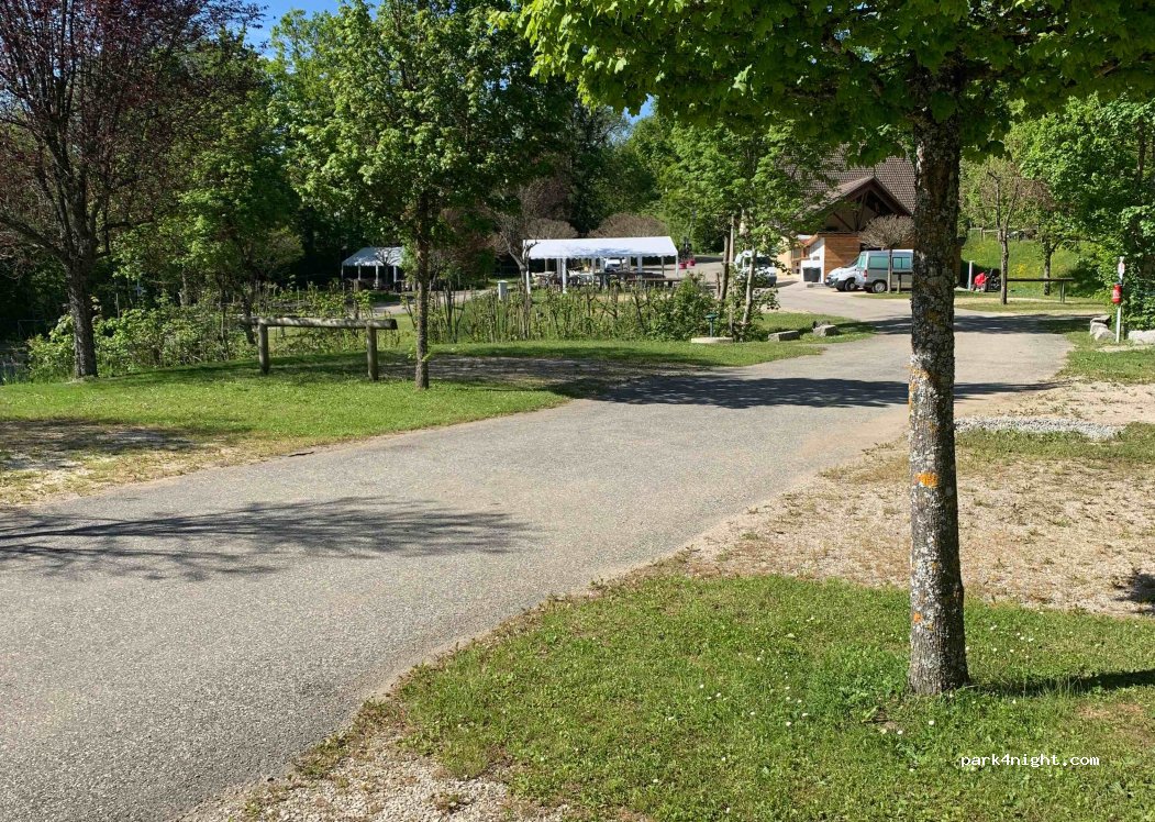 Camping Les Portes du Trièves — foto 2