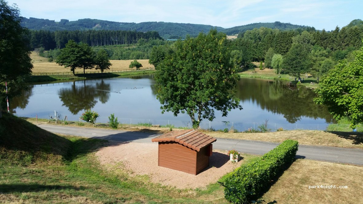 Camping de Poule-les Echarmeaux — foto 2