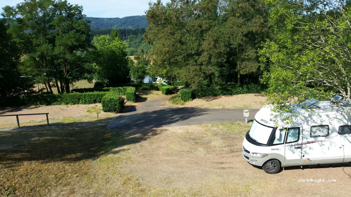 Camping de Poule-les Echarmeaux — foto 3