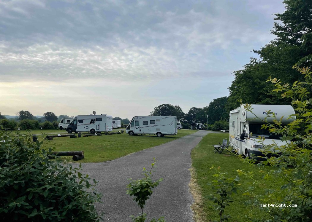 (47589) Uedem - 97 Bergstraße — foto 2