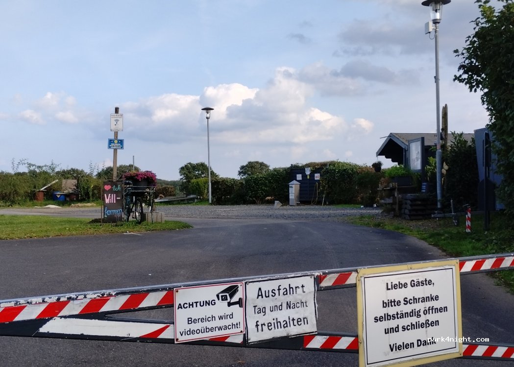 (47589) Uedem - 97 Bergstraße — foto 3