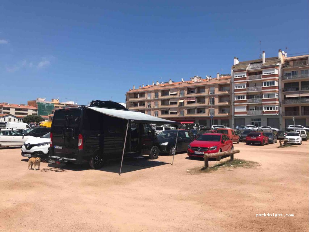 (08380) Malgrat de Mar - 9 Carrer de Roger de Flor — foto 3