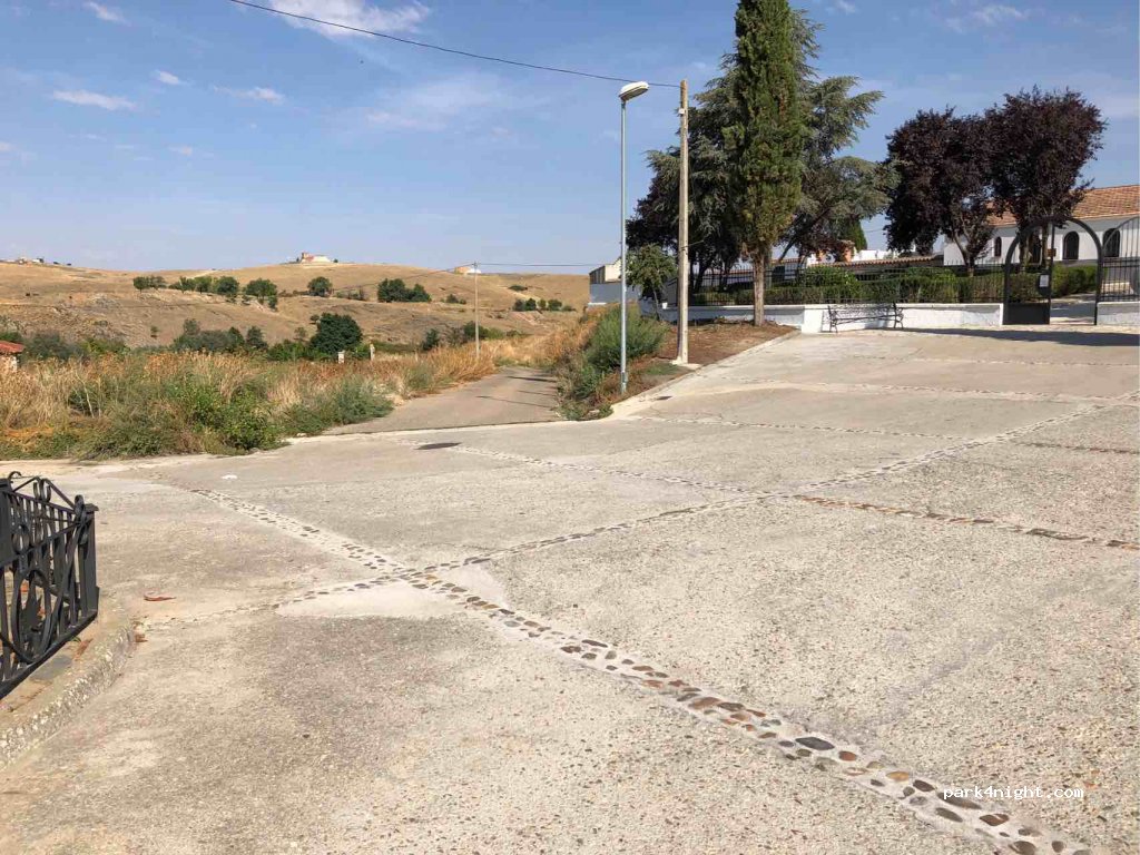 (37800) Alba de Tormes - 14 Calle Cementerio — foto 2
