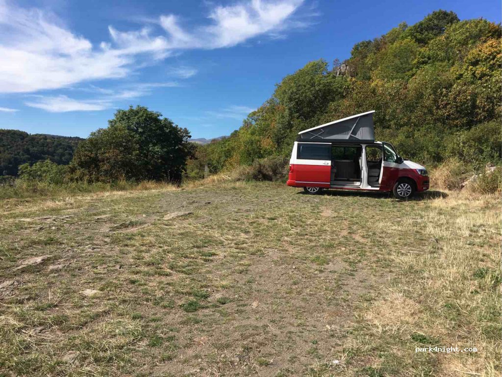 (63790) Saint-Victor-la-Rivière - Roche Romaine — foto
