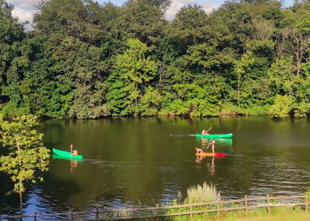 Les Logis de L'Oumois, camping au bord de l'eau — foto 2
