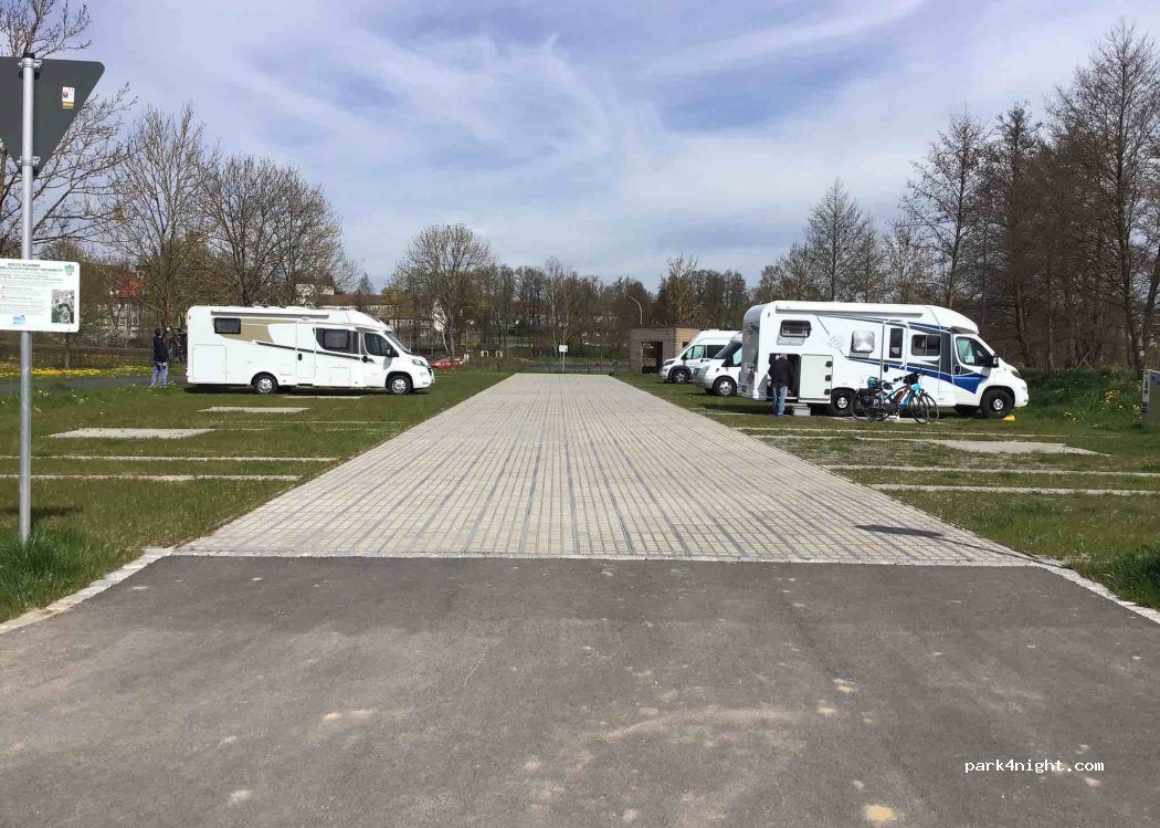 Wohnmobilstellplatz am Fischhofpark — foto 3