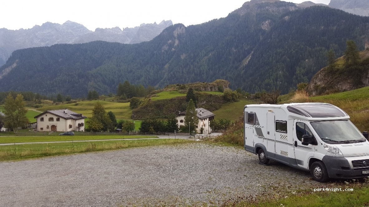 (7546) Scuol - 17 Bröl dadaint — foto