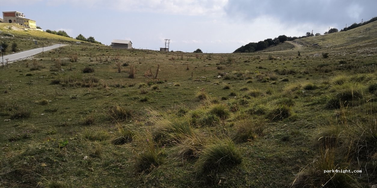 (640 08) Paggeo  - Unnamed Road — foto