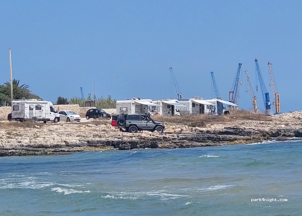 (97016) Zona Portuale - Largo Vespri Siciliani — foto 3
