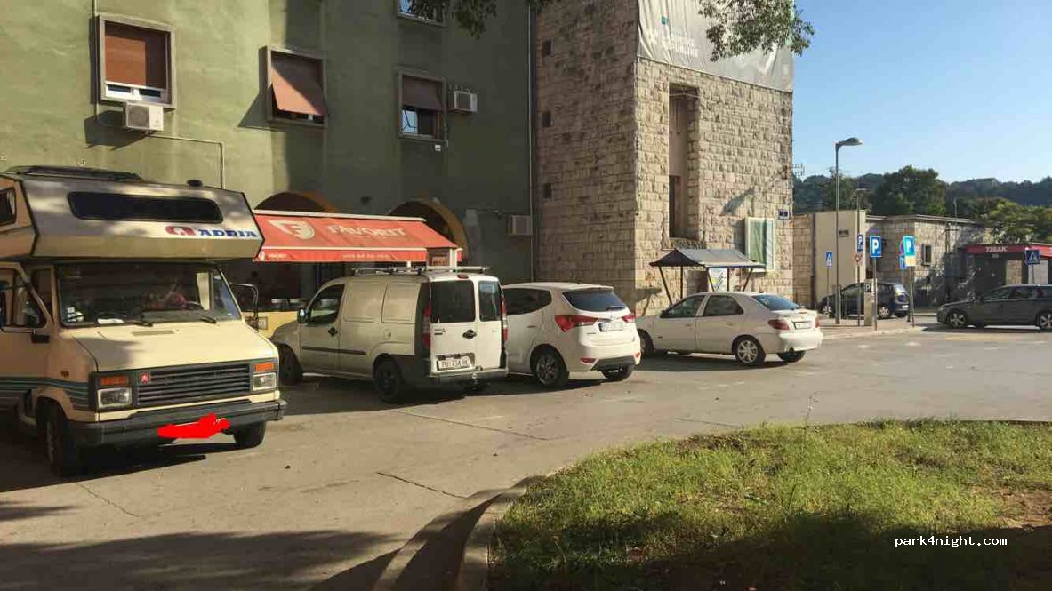 (52220) Labin - 4 Ulica Mate Blažine — foto