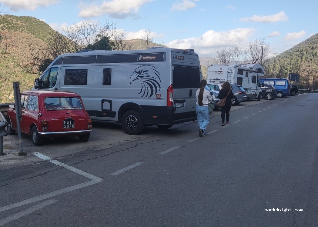 (06081) Assisi - Strada Statale 444 — foto 2