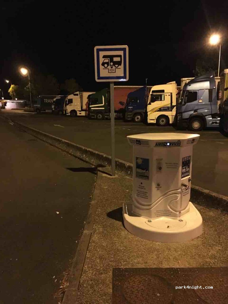 (02190) Guignicourt - Rue du Champ Rolland — foto