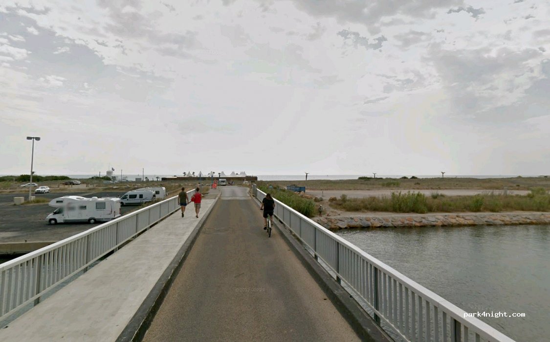 (66750) Saint-Cyprien - Quai Vernier — foto