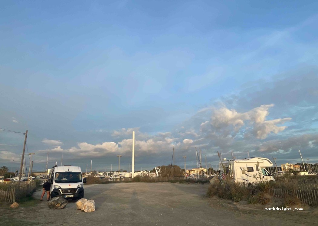 (66750) Saint-Cyprien - Quai Vernier — foto 3