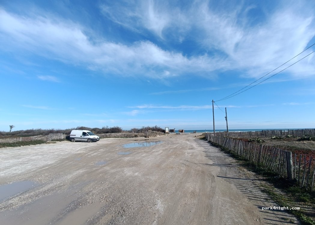 (66750) Saint-Cyprien - Quai Vernier — foto 4
