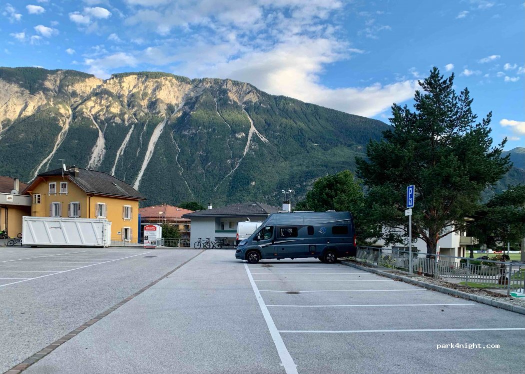 (3970) Salgesch - 1 Bahnhofstrasse — foto